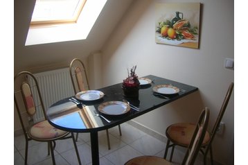 Ungaria Privát Eger, Interiorul